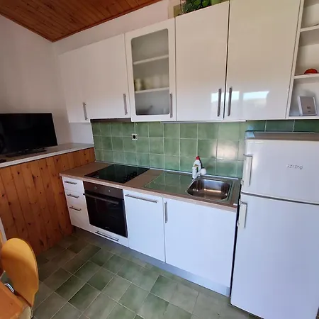 Primosten Cozy Guest House Vesna * Primošten